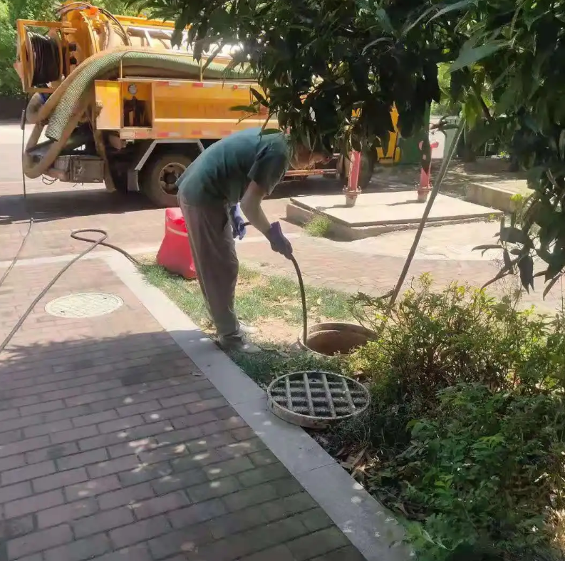 萍乡市政排污管道清淤疏通——专业团队,让您全程省心!